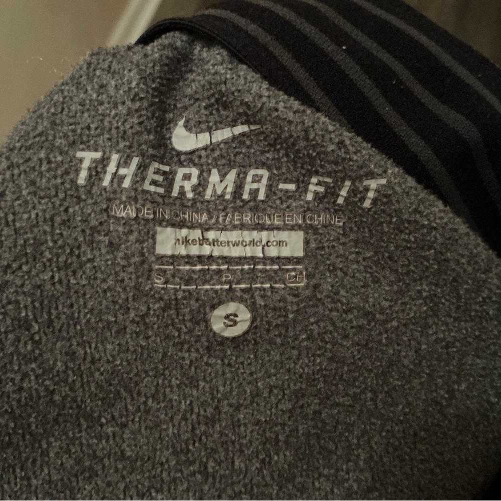 Nike Therma-Fit Gray Sweatpants